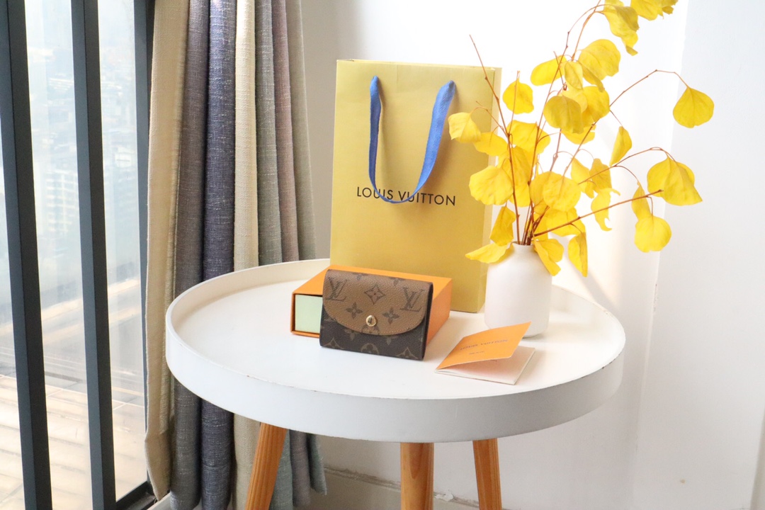 루이비통 Louis Vuitton M82333 지갑 12CM