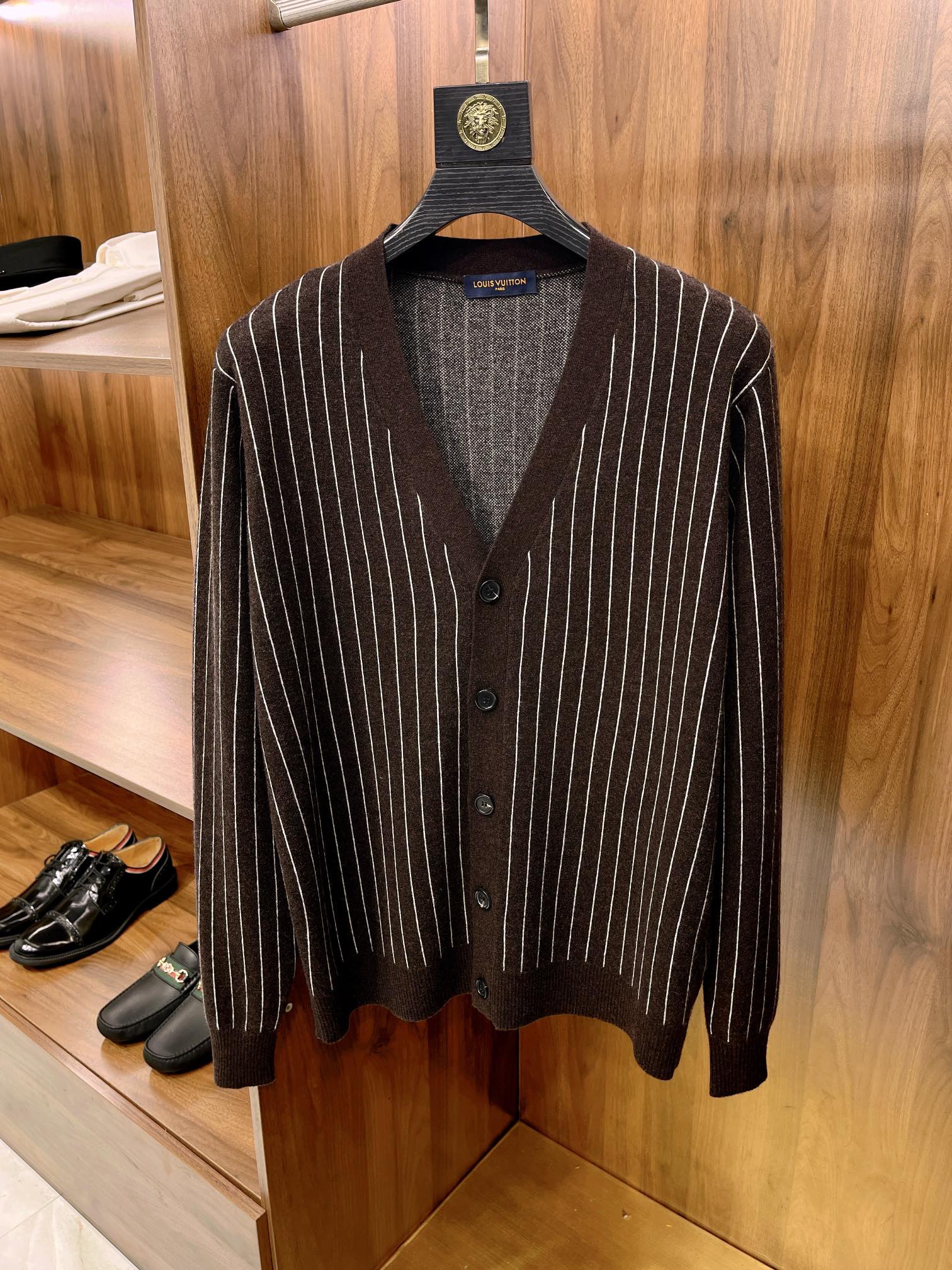 루이비통 Louis Vuitton 가디건