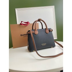 버버리 Burberry 7131 The Banner 탑 핸들백 26CM