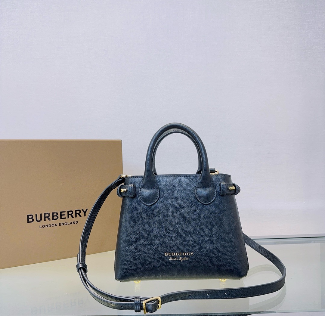 버버리 Burberry 7121 The Banner 탑 핸들백 22CM