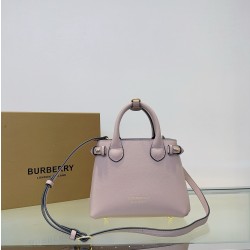 버버리 Burberry 7121 The Banner 탑 핸들백 22CM