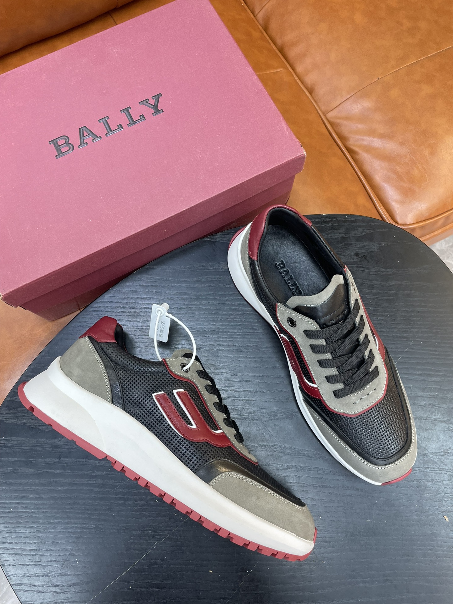발리 BALLY 스니커즈