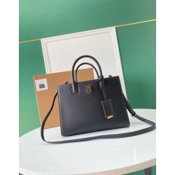 버버리 Burberry 0441 탑 핸들백 27CM