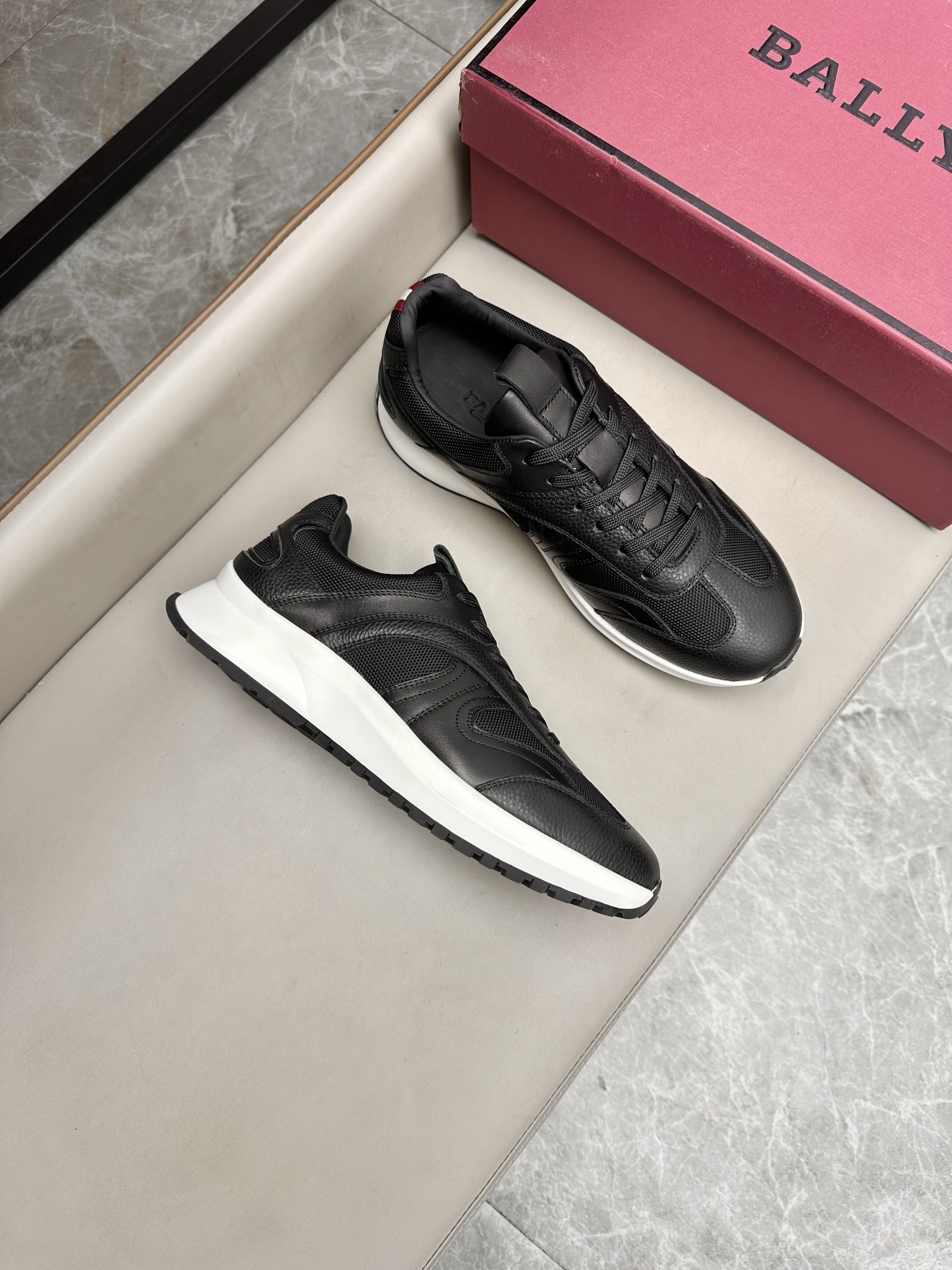 발리 BALLY 스니커즈