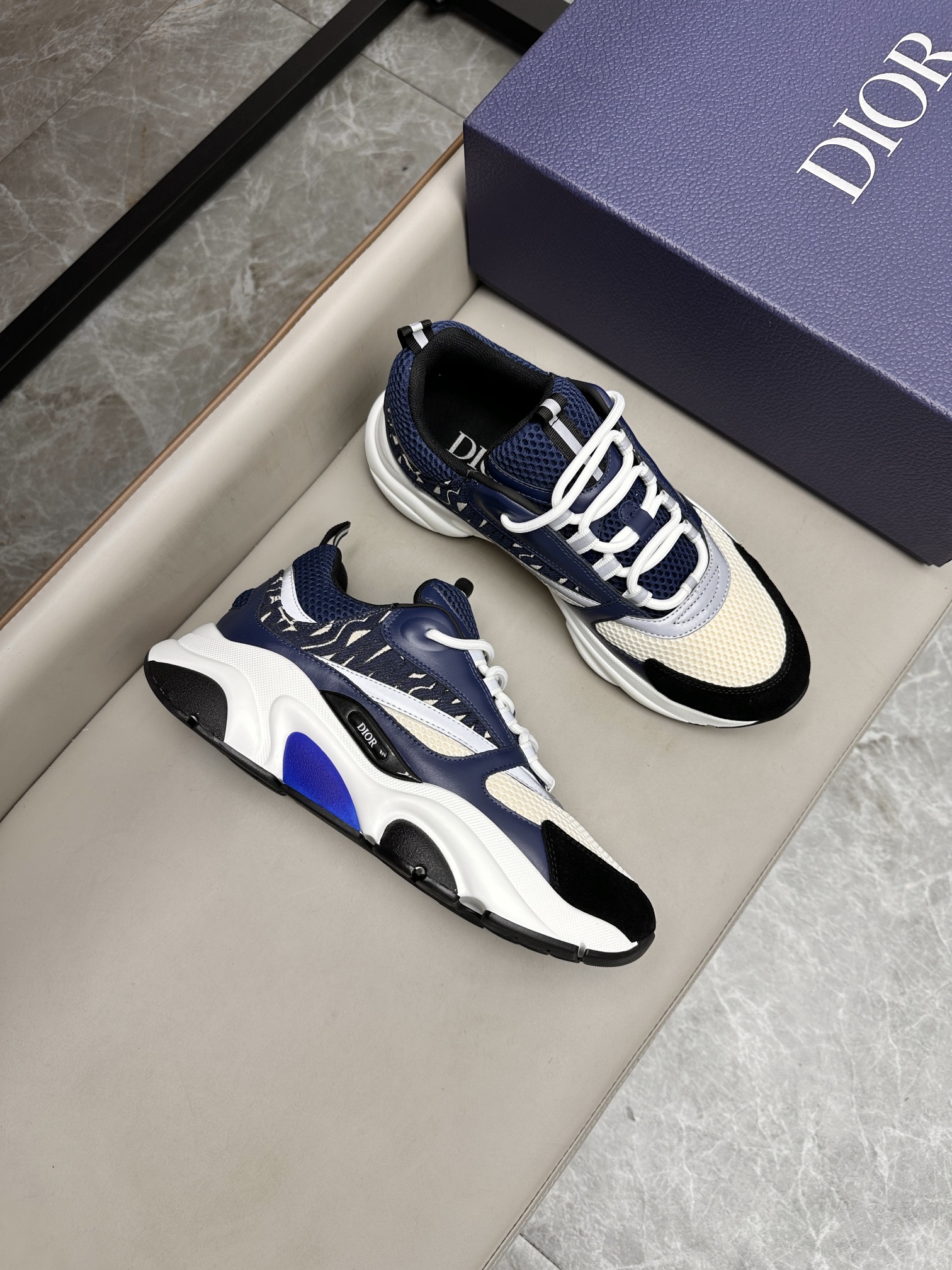 디올 Dior 스니커즈