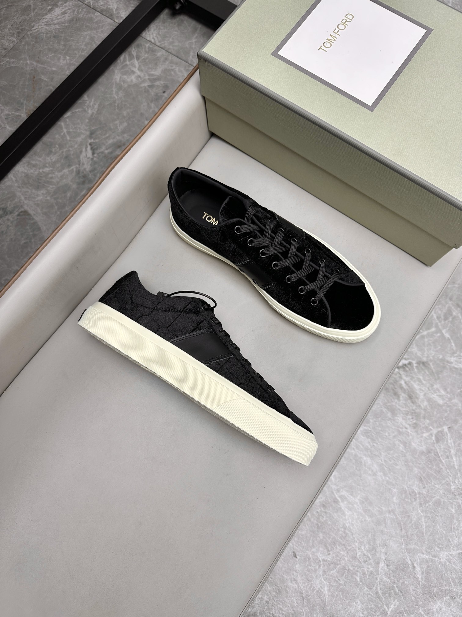 톰 포드 Tom Ford 스니커즈