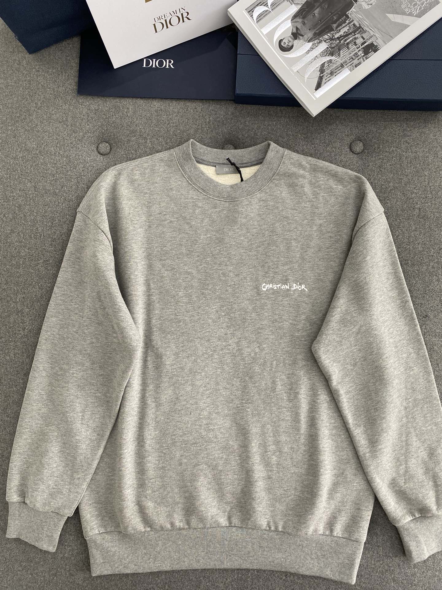 디올 DIOR 맨투맨