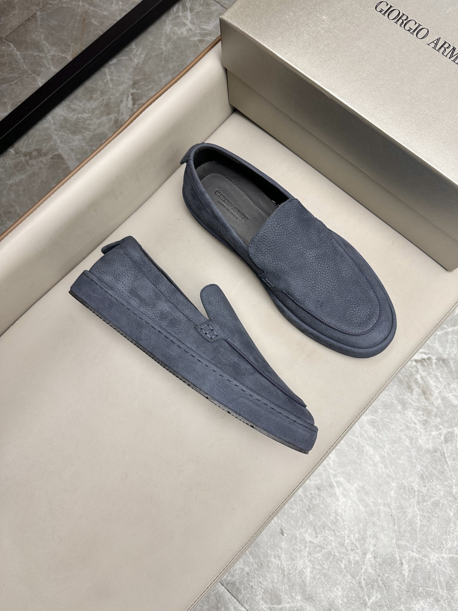 GIORGIO ARMANI 스니커즈
