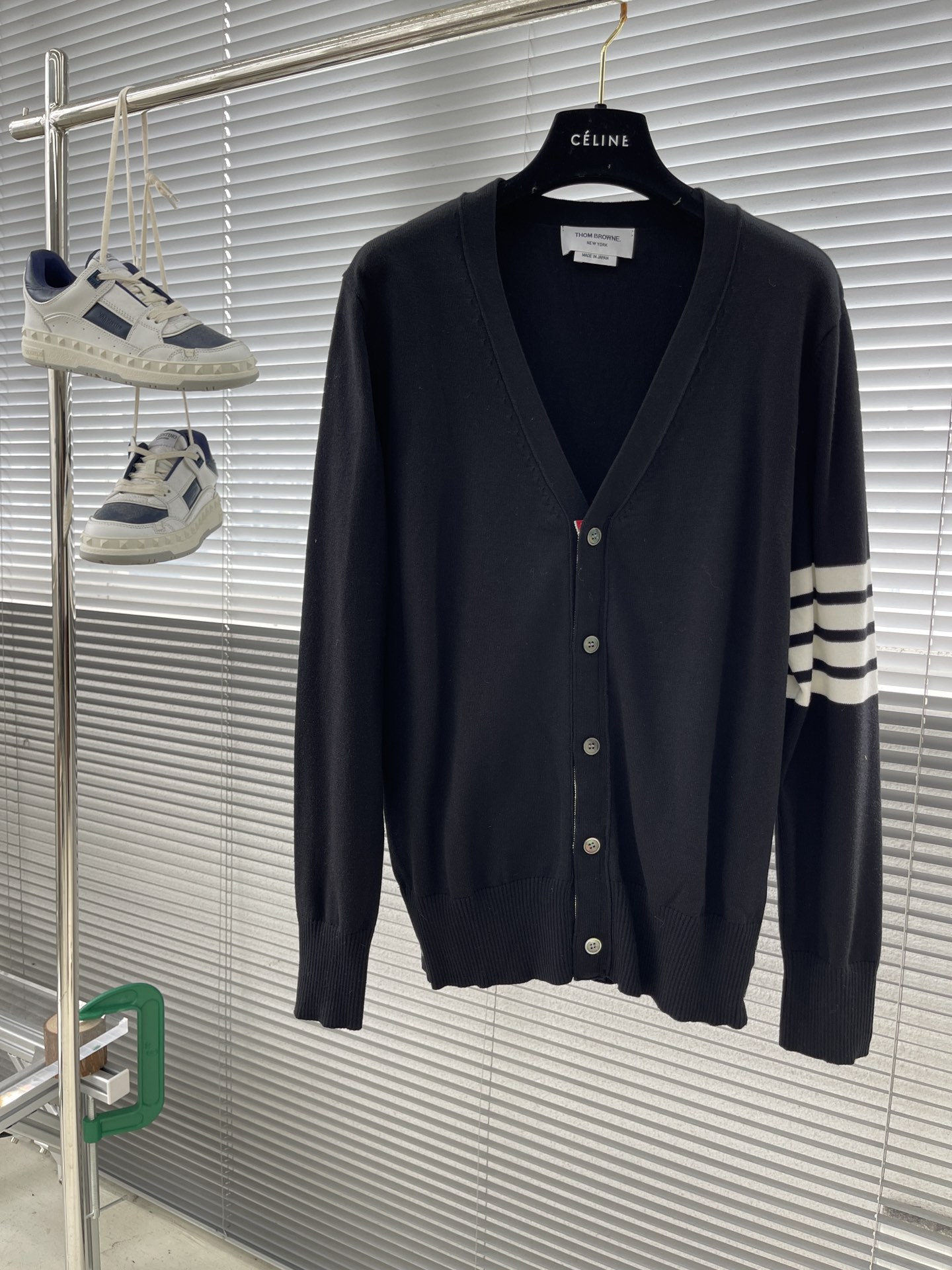 톰브라운 Thom Browne 가디건