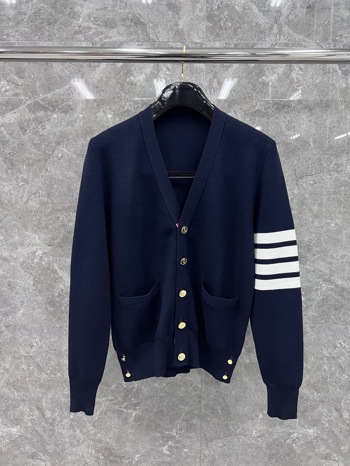 [대리석집] 톰브라운 Thom Browne 가디건