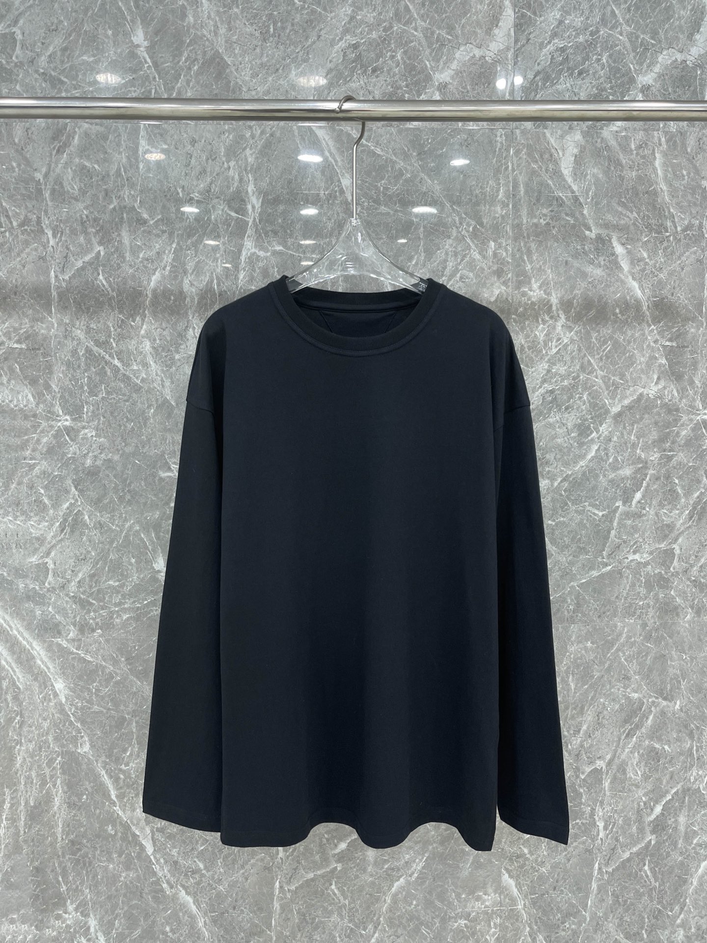 [대리석집] 보테가베네타 Bottega Veneta 긴팔 티셔츠