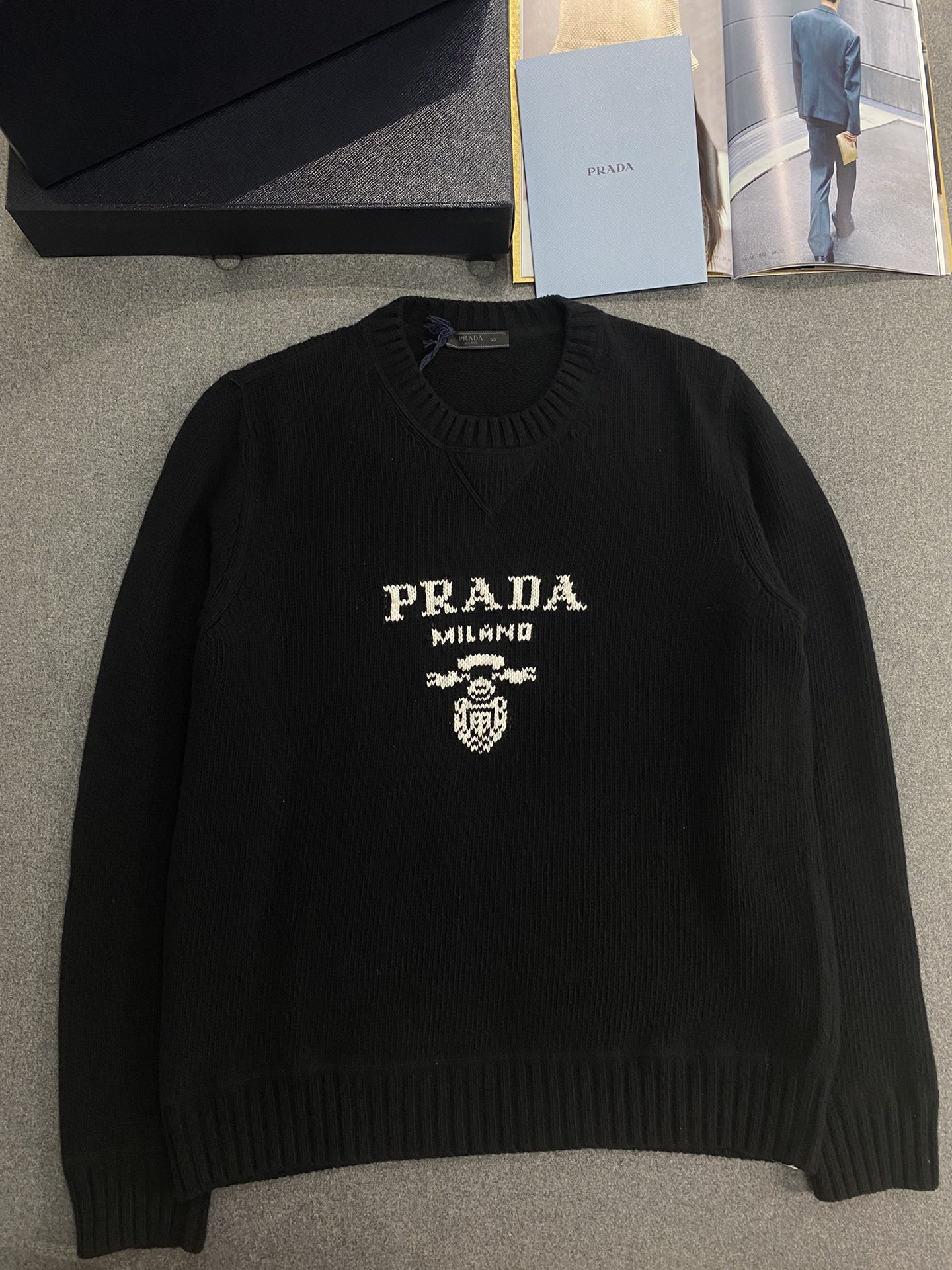 프라다 Prada  스웨터