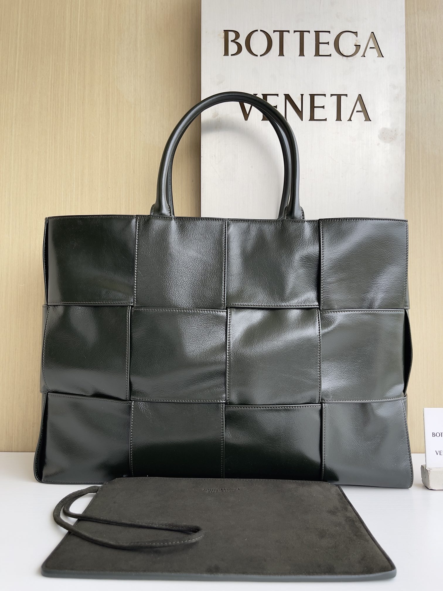 보테가베네타 Bottega Veneta Arco Tote 766969