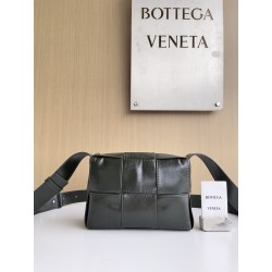 보테가베네타 Bottega Veneta 크로스 백 795177