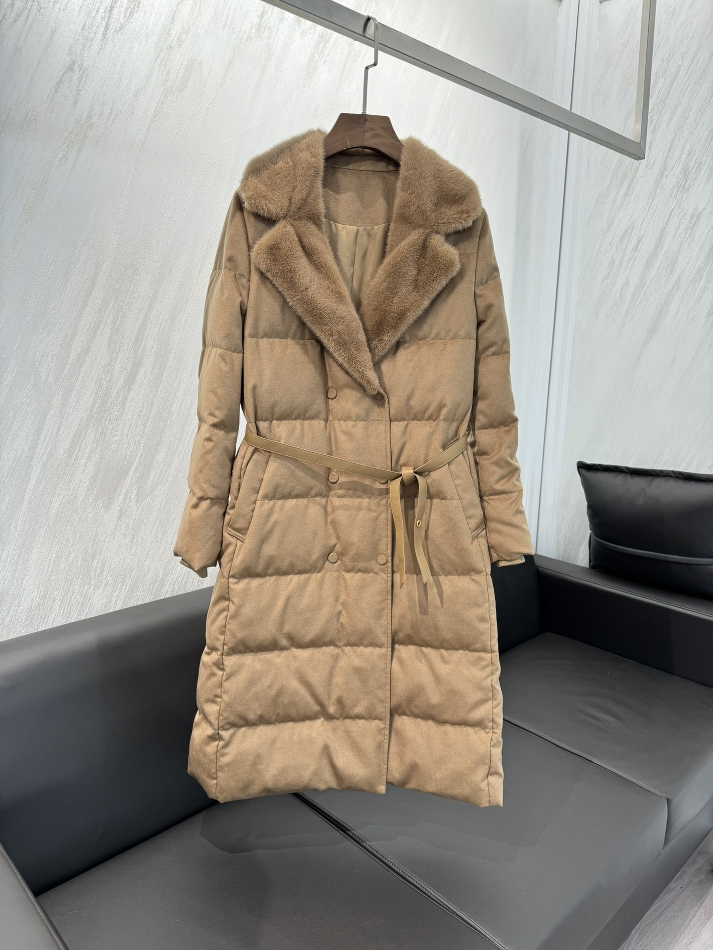 로로피아나 Loro Piana 패딩