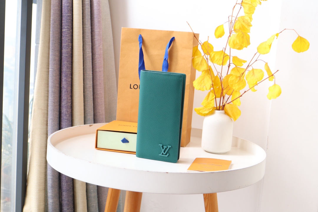 루이비통 Louis Vuitton M69979 지갑 19CM