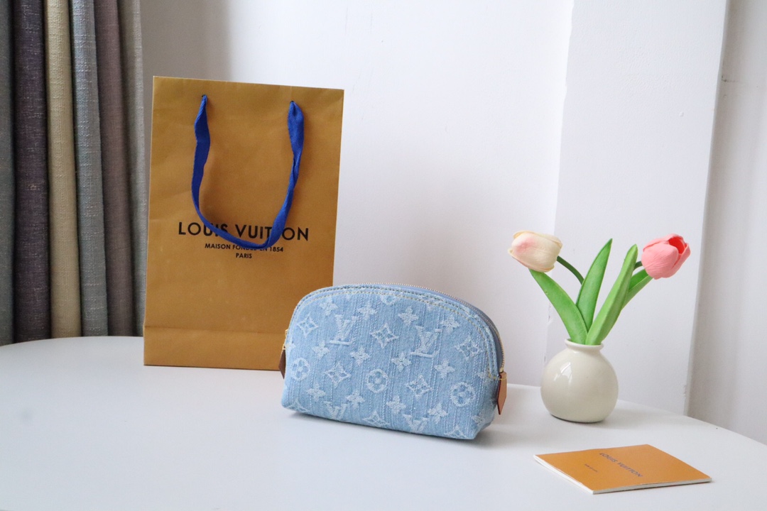 루이비통 Louis Vuitton M83616 파우치 19CM