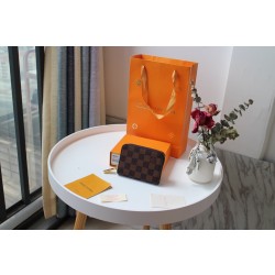 루이비통 Louis Vuitton M60067 지갑 11CM