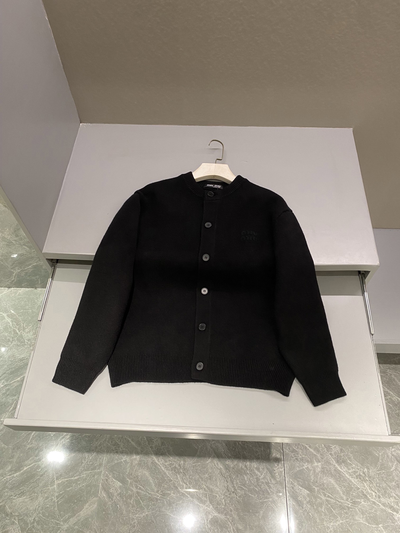 미우 미우 MIU MIU 가디건