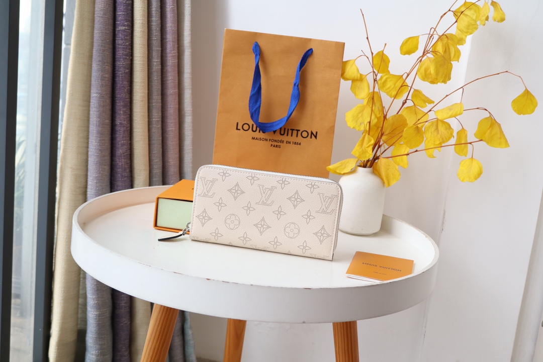 루이비통 Louis Vuitton M58429 지갑 19CM
