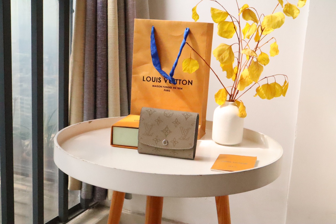 루이비통 Louis Vuitton M80629 지갑 11CM
