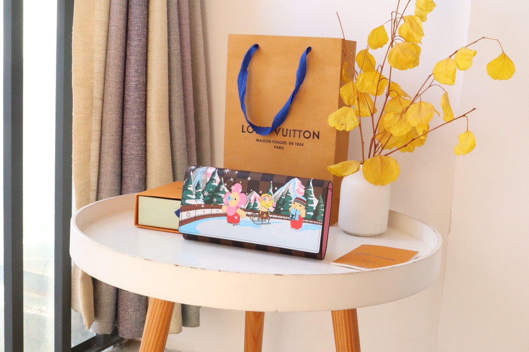 루이비통 Louis Vuitton M82839 지갑 19CM