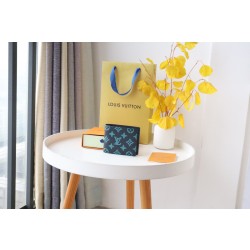 루이비통 Louis Vuitton M82322 지갑