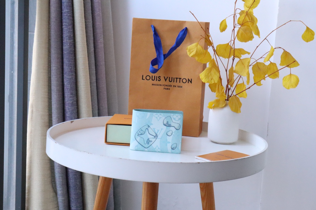 루이비통 Louis Vuitton M81807 지갑