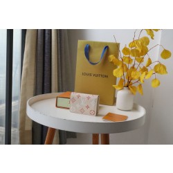 루이비통 Louis Vuitton M82291 지갑 4.3CM