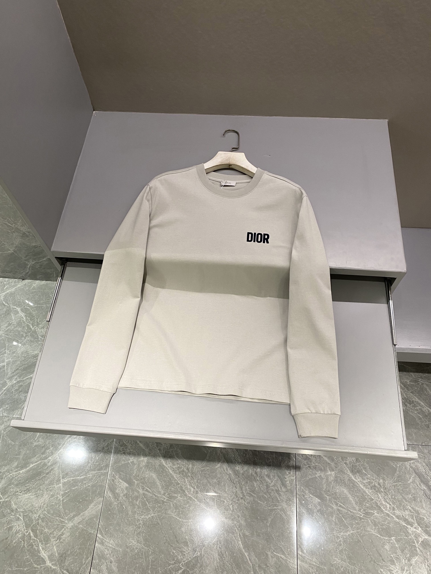 디올 Dior 긴팔 티셔츠