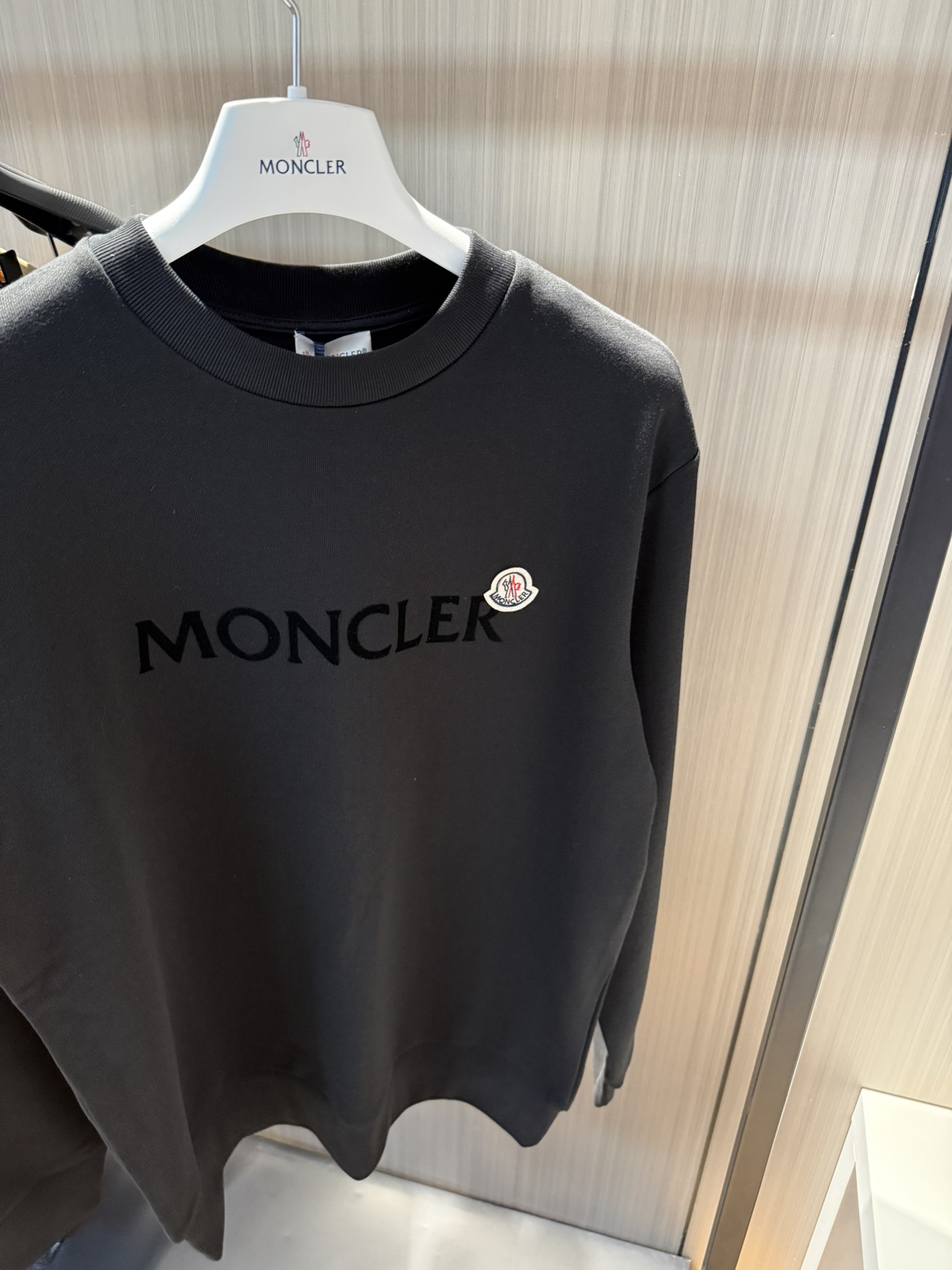 몽클레어 Moncler 맨투맨