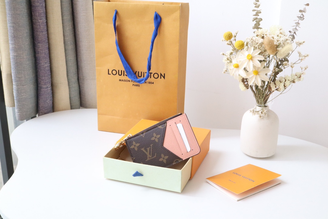 루이비통 Louis Vuitton M83130 카드 케이스 11.1CM