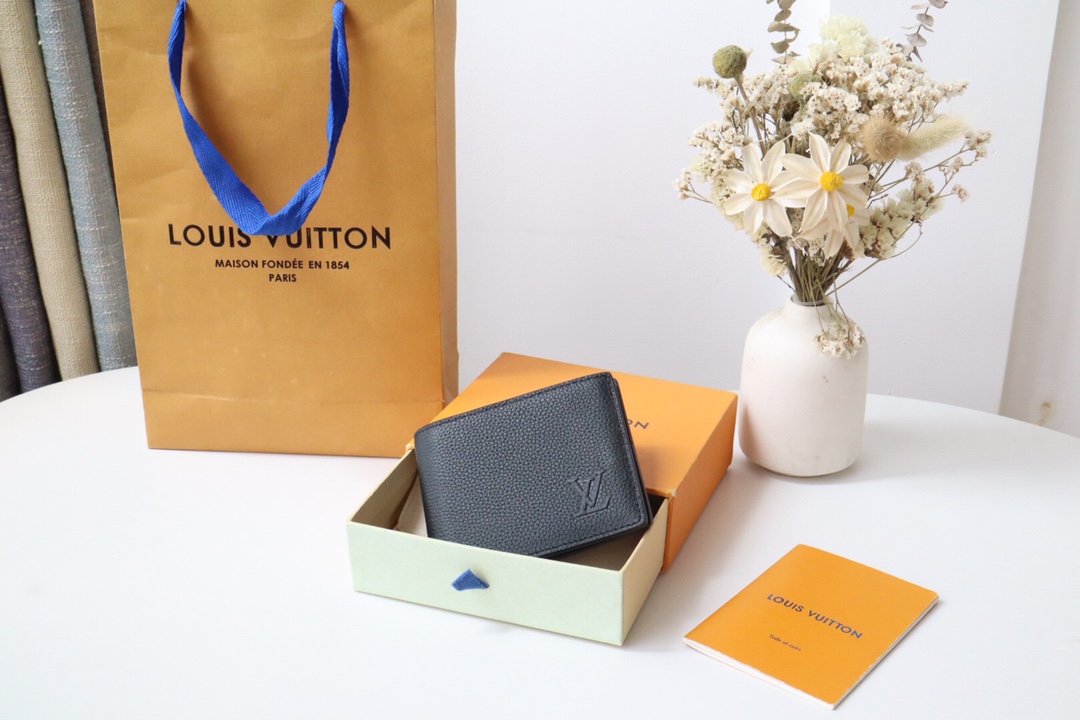 루이비통 Louis Vuitton M83128 지갑 11CM