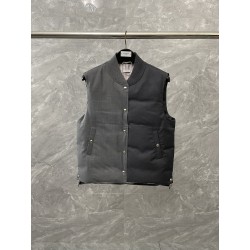 톰브라운 Thom Browne 조끼 패딩