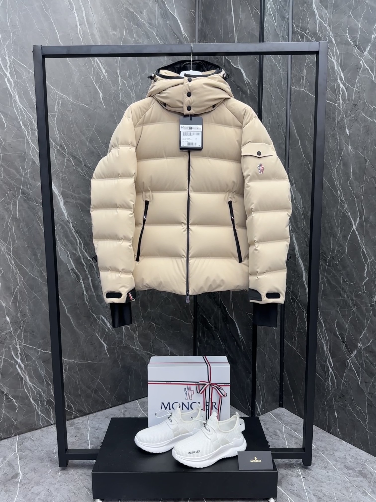 몽클레어 Moncler  Montgetech 몽지텍 패딩