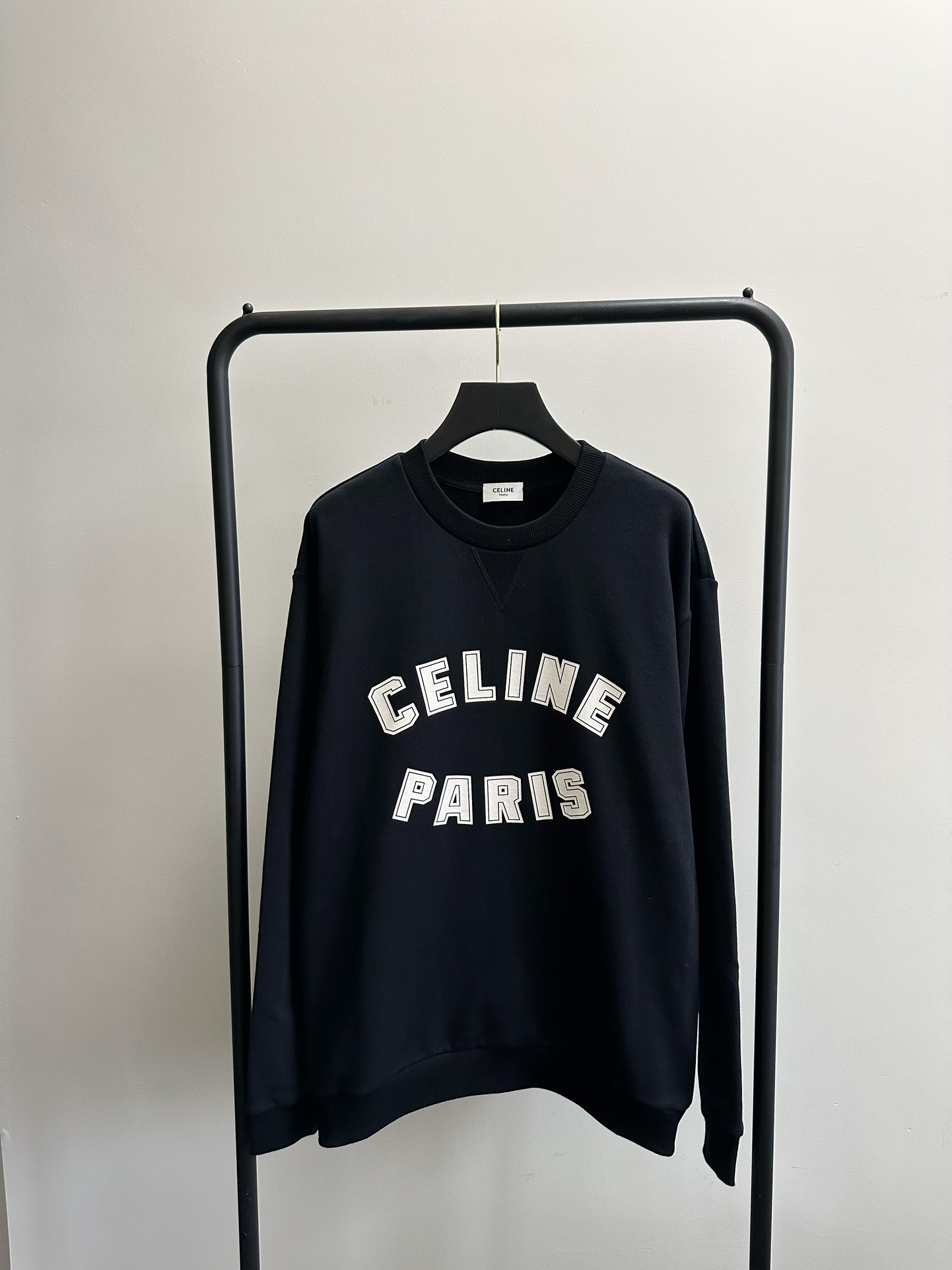 셀린느 CELINE 라운드 맨투맨