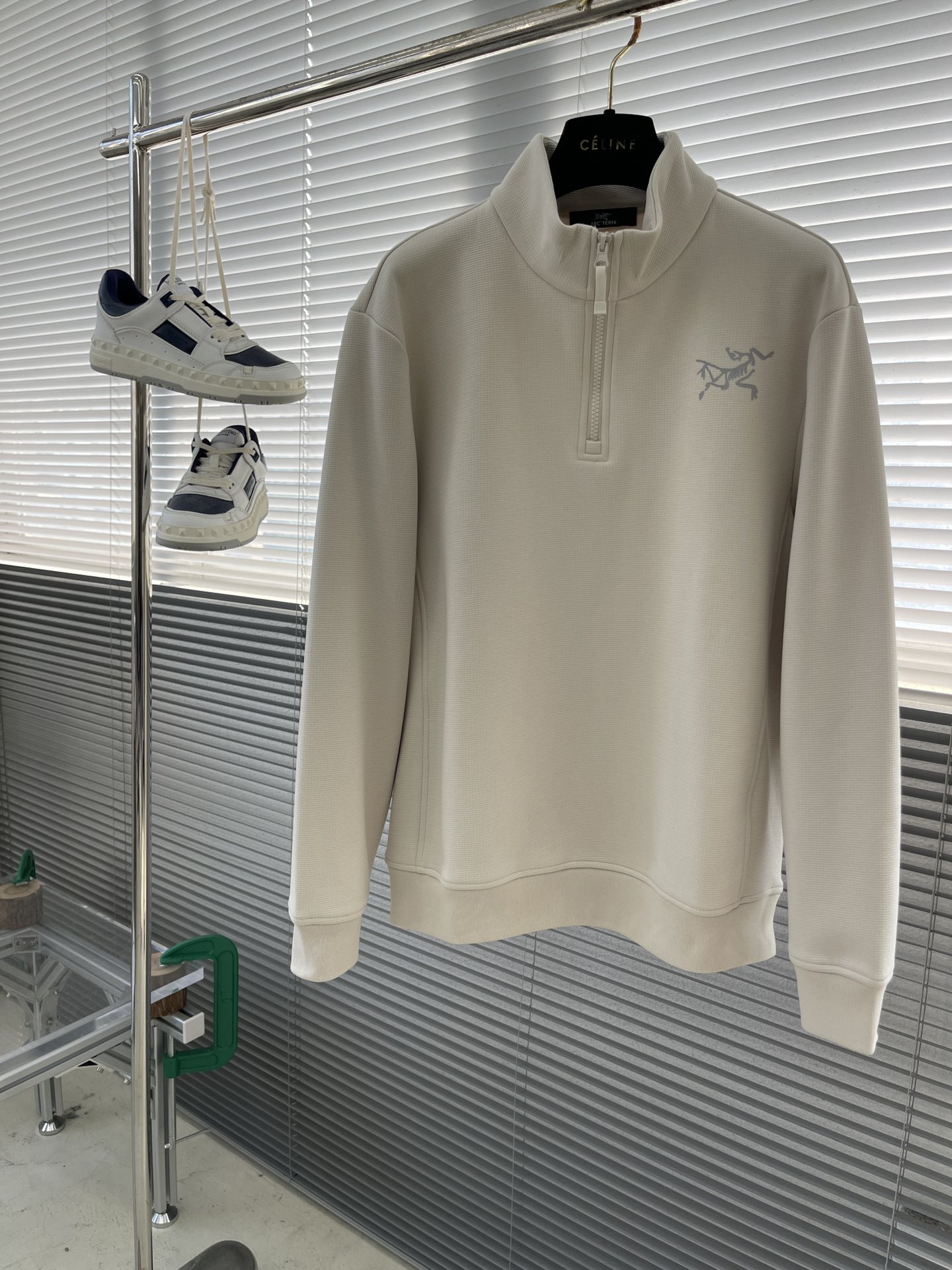 아크테릭스 ARC'TERYX 라운드 맨투맨