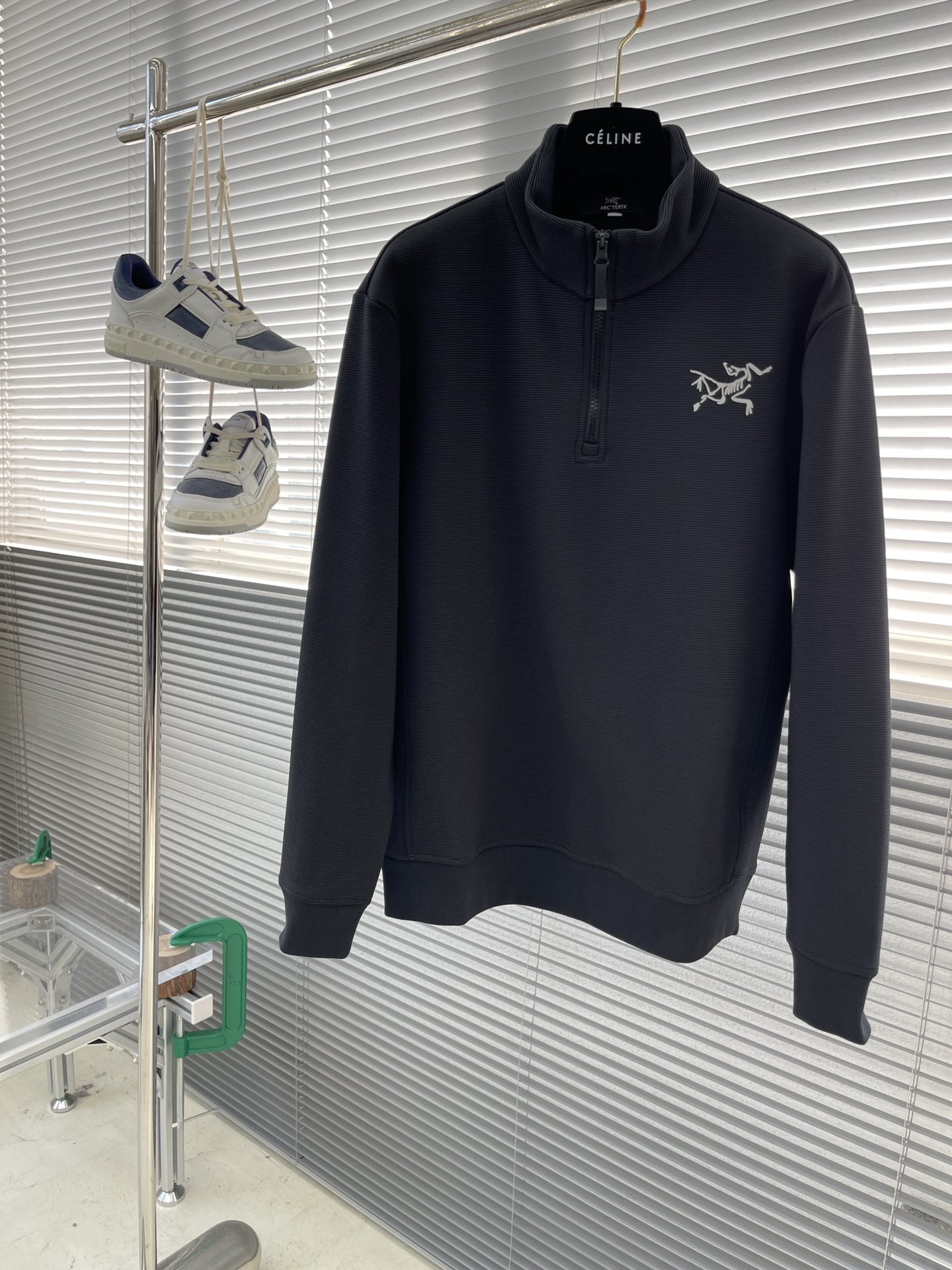 아크테릭스 ARC'TERYX 라운드 맨투맨