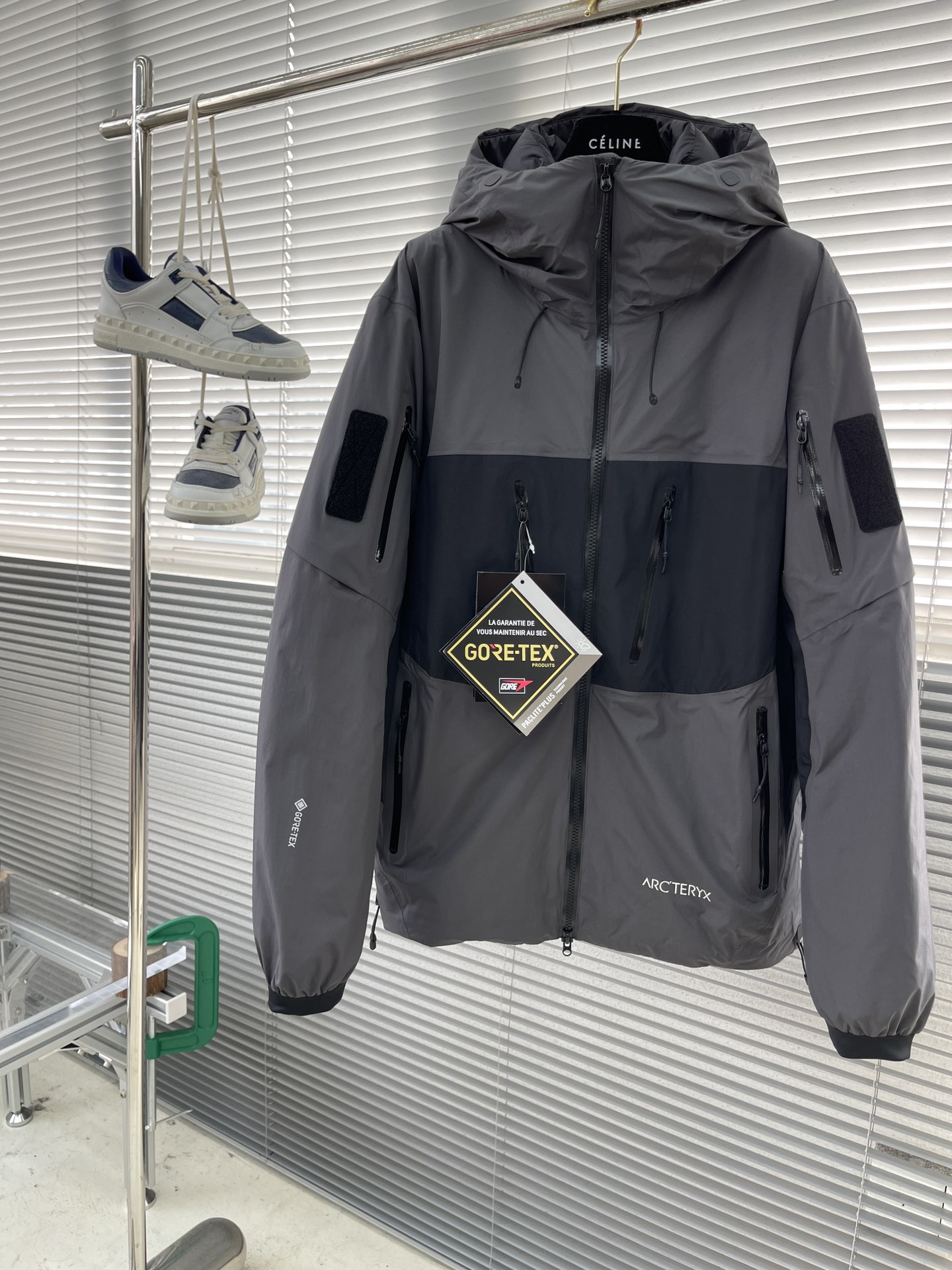 아크테릭스 ARC'TERYX 패딩