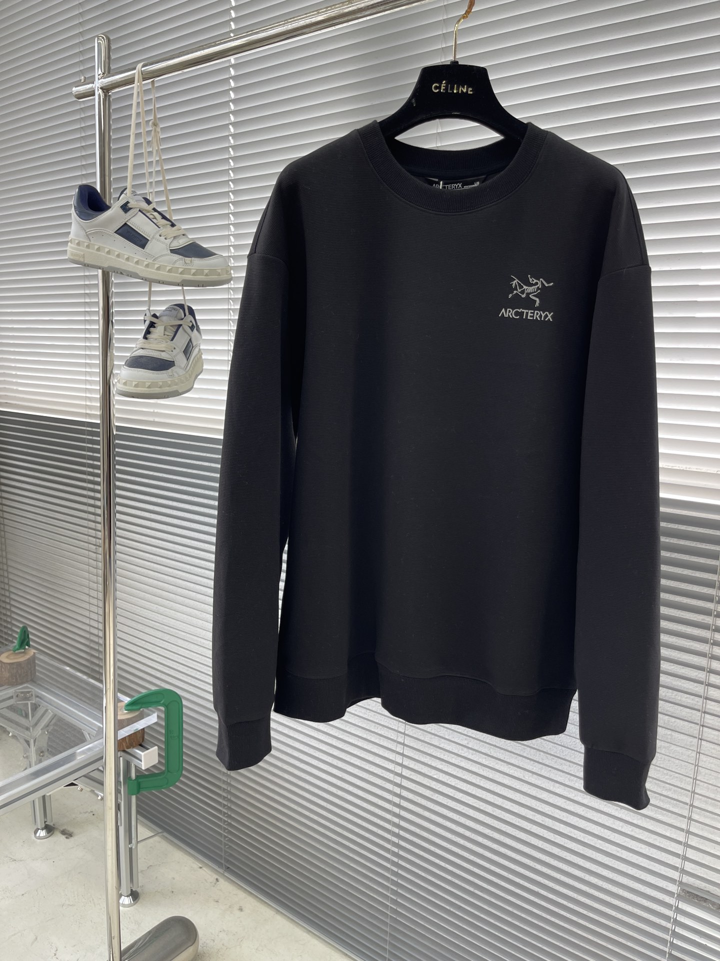 아크테릭스 ARC'TERYX 라운드 맨투맨