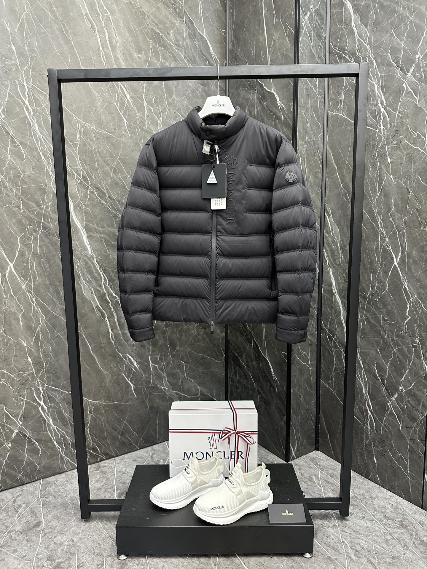몽클레어 Moncler Autaret 아우타렛 패딩재킷