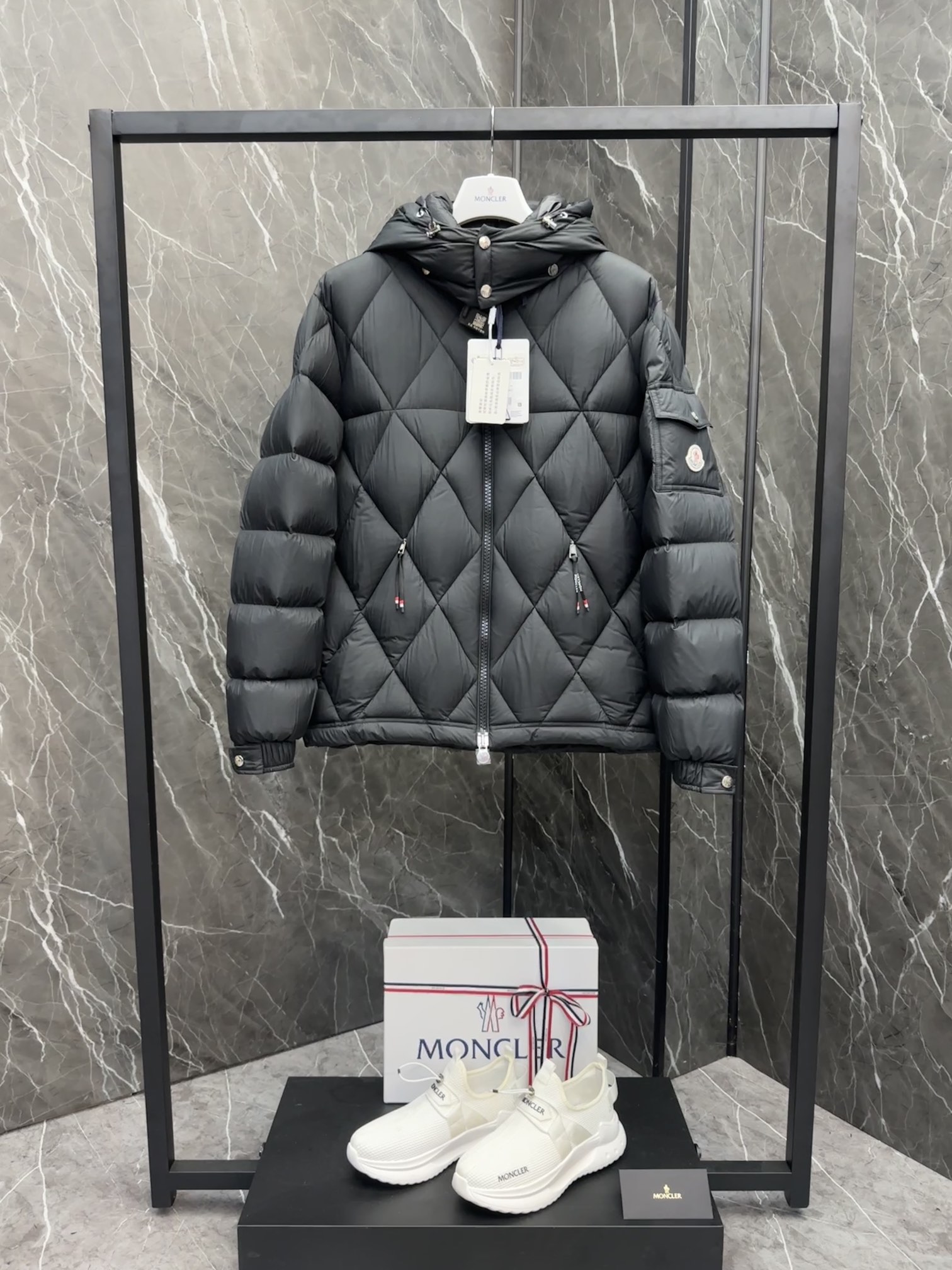몽클레어 Moncler Averole 아베롤 패딩