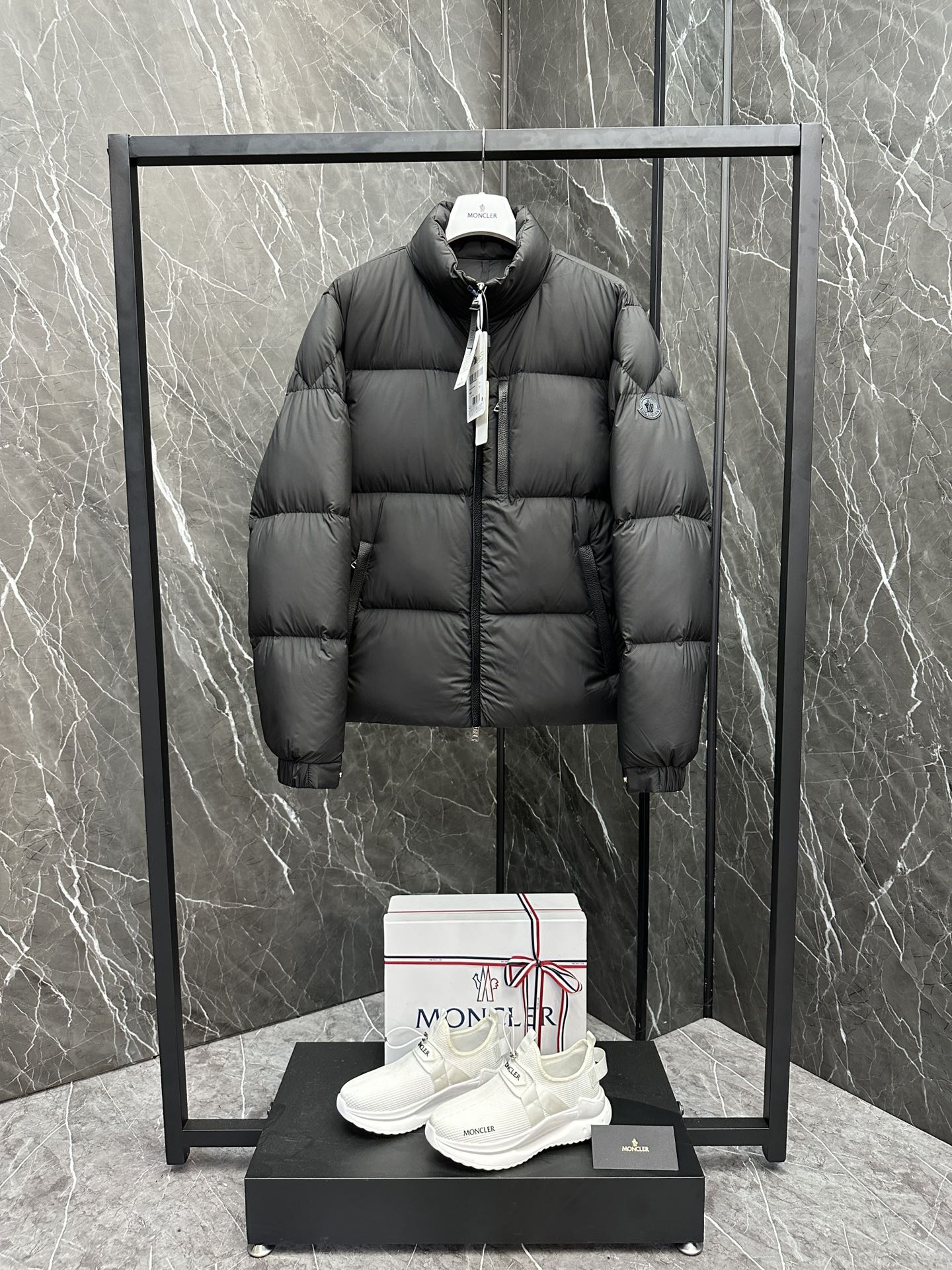 몽클레어 Moncler Besbre  베스브레 패딩