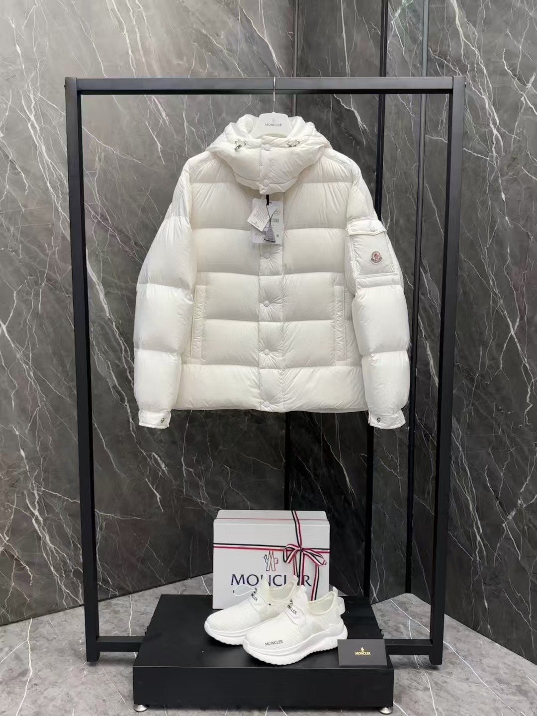 몽클레어 Moncler Maya 70 마야 패딩