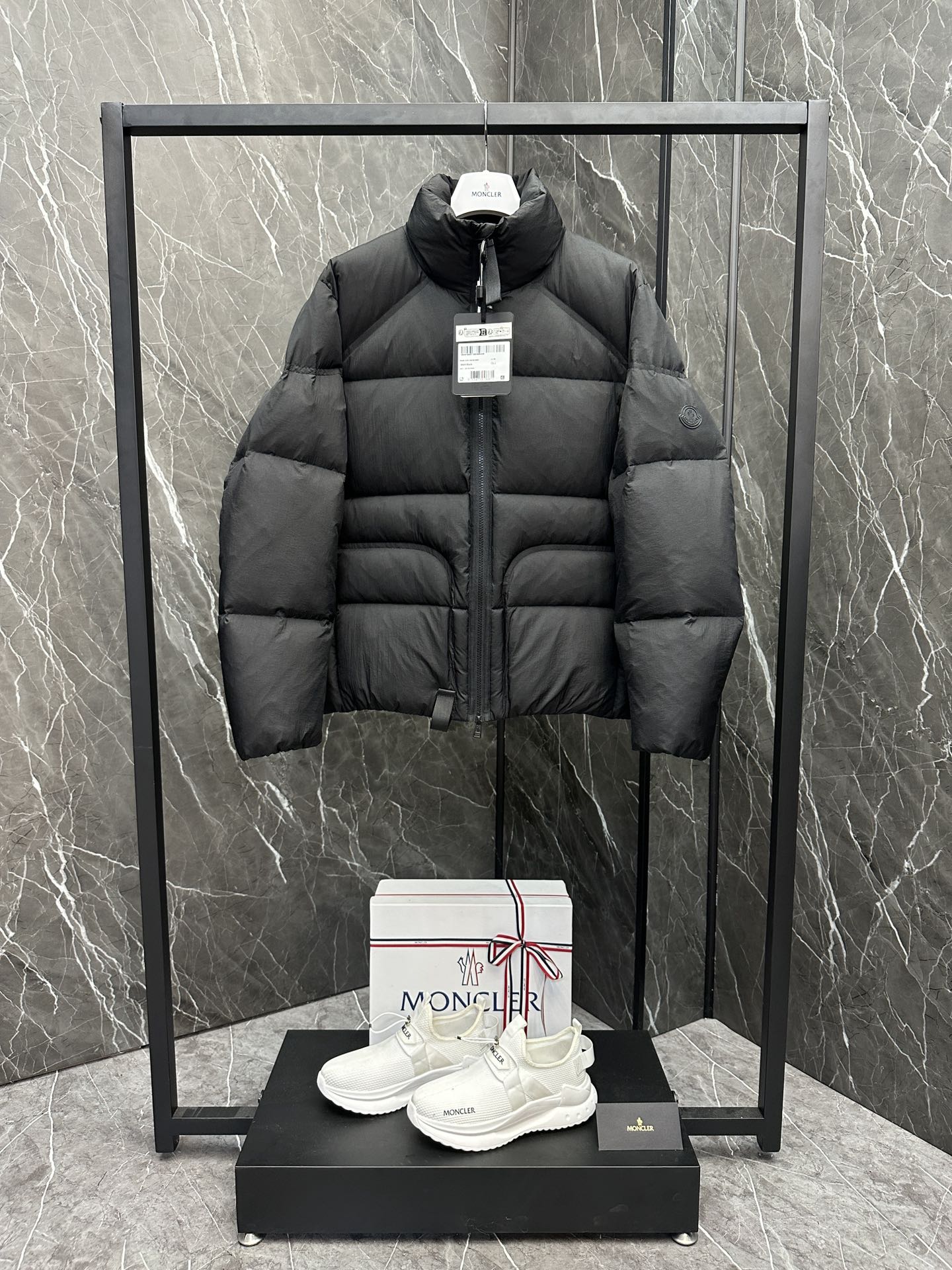 몽클레어 Moncler Chaofeng 차오펑 패딩