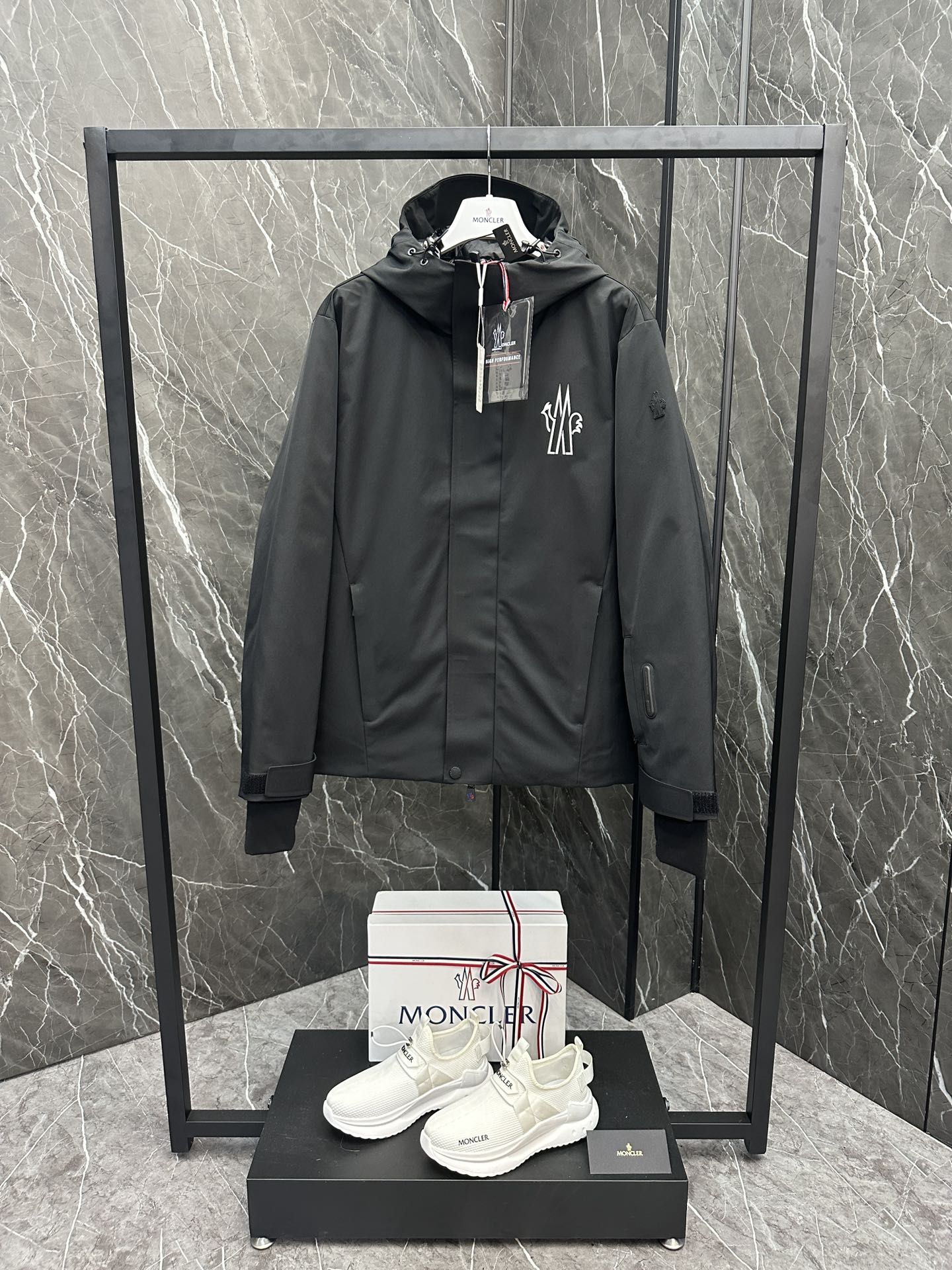몽클레어 Moncler Grenoble 그레노블 패딩재킷