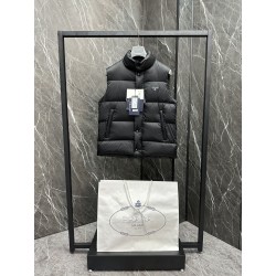 프라다 Prada 패딩 조끼