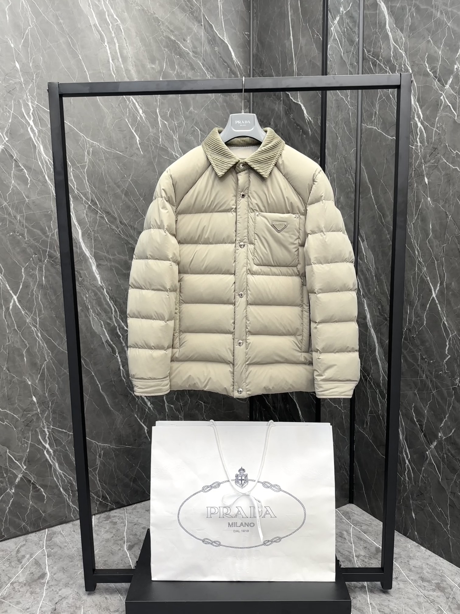 프라다 Prada 패딩 재킷