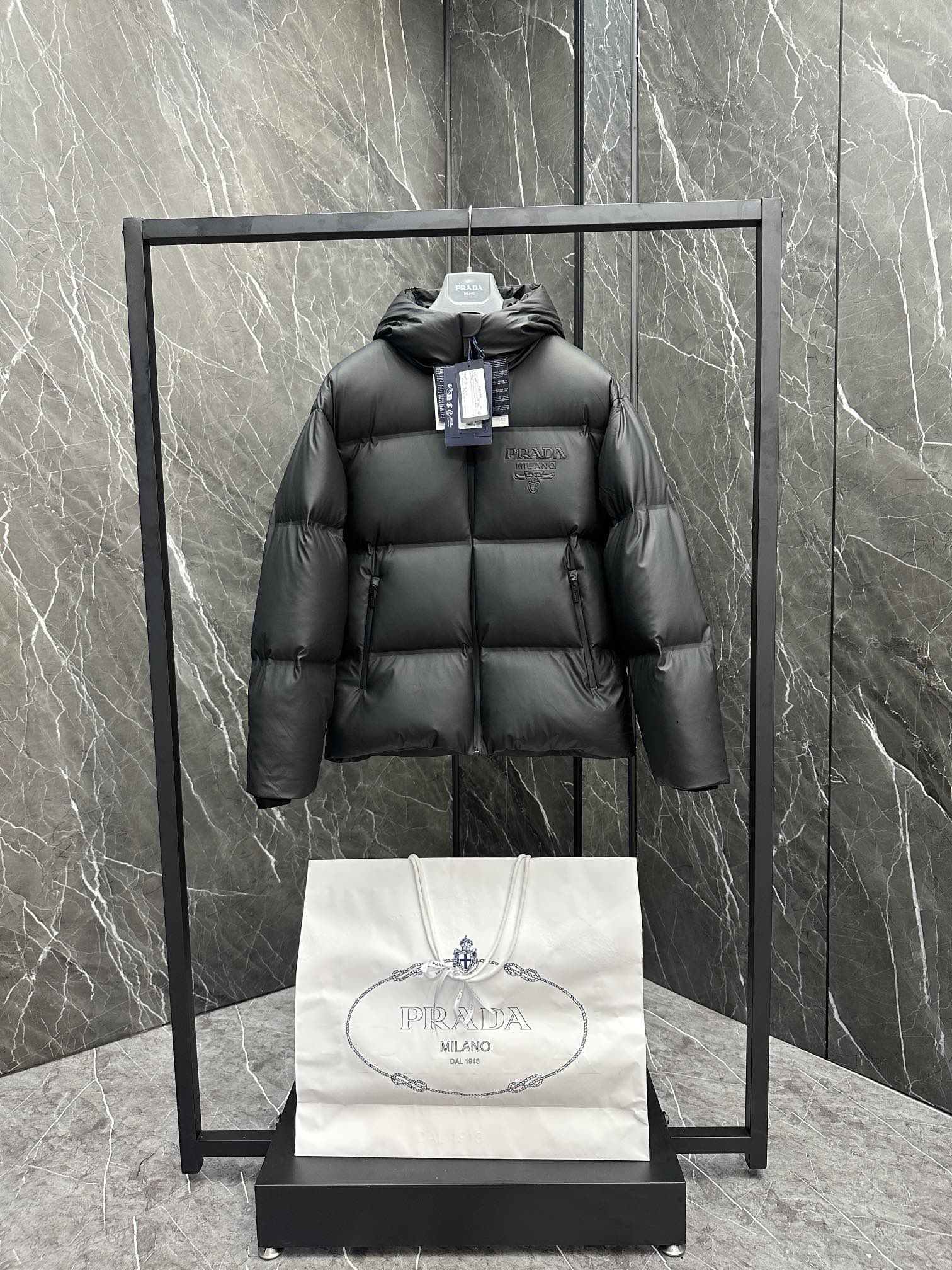 프라다 Prada 패딩