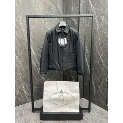 프라다 Prada Re-Nylon 패딩
